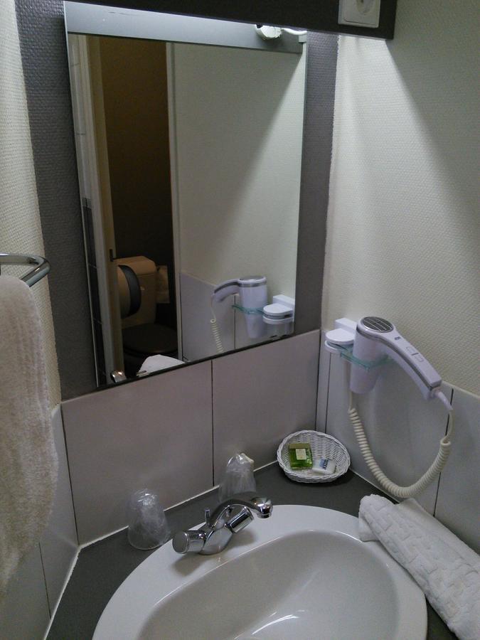 Hotel Du Commerce Tronget エクステリア 写真