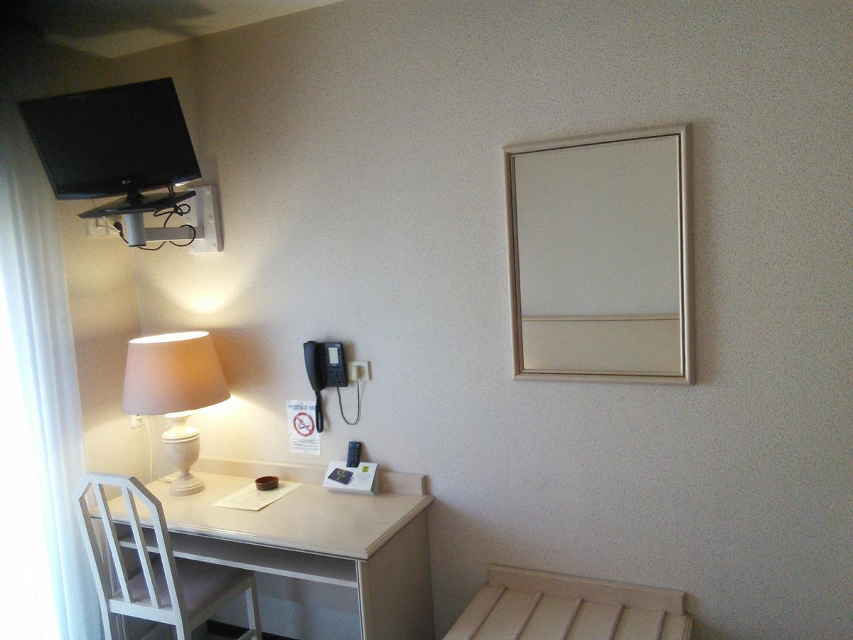Hotel Du Commerce Tronget エクステリア 写真
