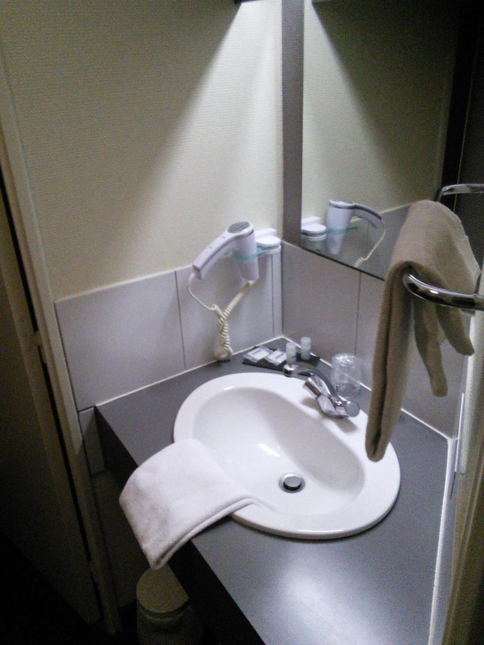 Hotel Du Commerce Tronget エクステリア 写真